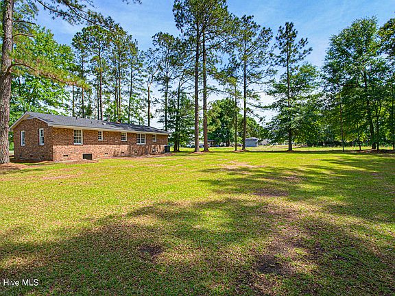 4th image of 401 Macedonia Church Road