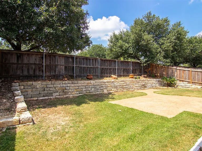 12104 Broten St — Photo 32