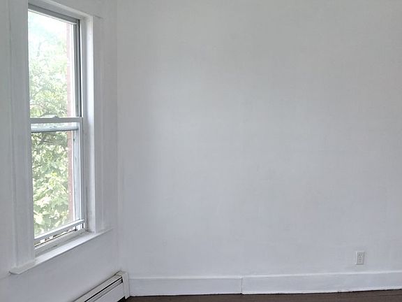 5th image of 103 Glen St #3