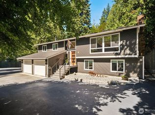 25260 SE Mirrormont Way, Issaquah, WA