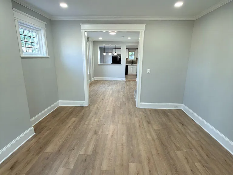 648 Edgewood Ave — Photo 2