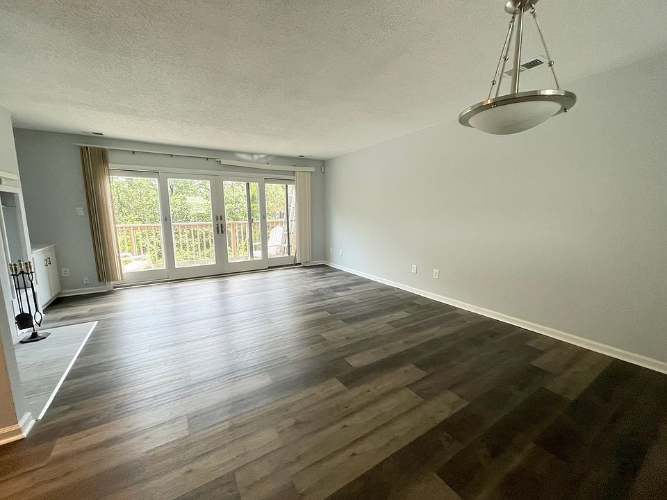 The great room empty