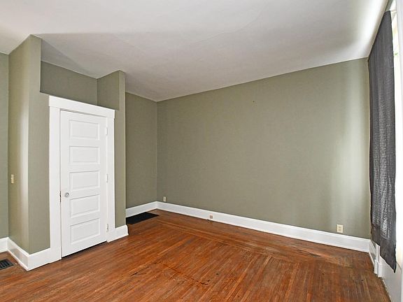 4th image of 2903 Marshall Ave