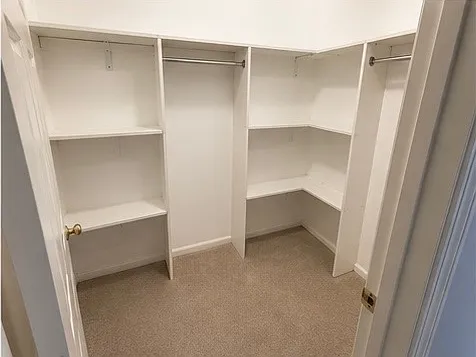 4626 Ripley Manor Ter — Photo 2