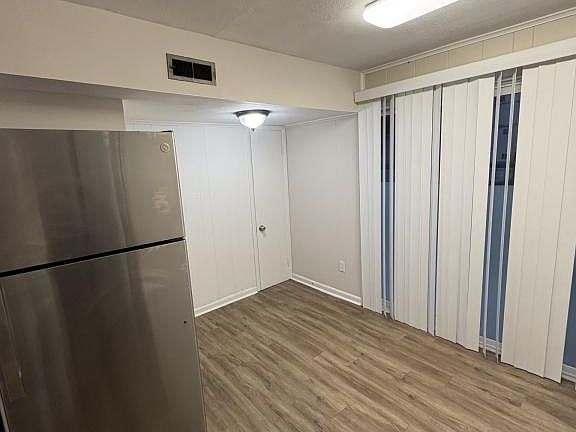 4th image of 115 Tacoma Rd