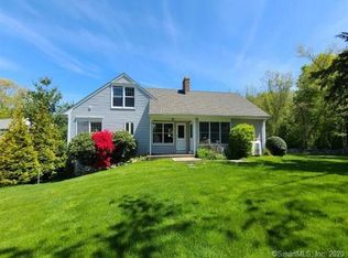 11 Whiting Farms Ln #11, Niantic, CT 06357