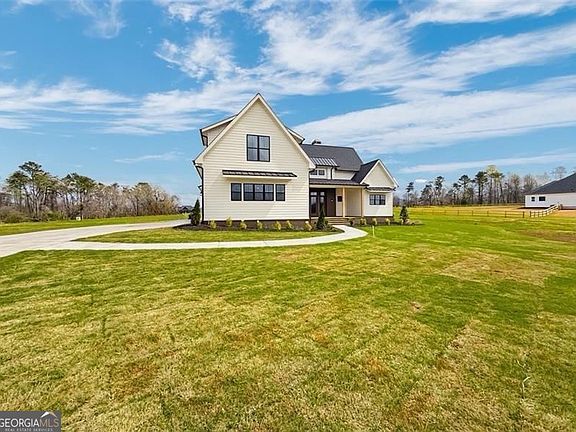 4th image of 151 Palisade Dr