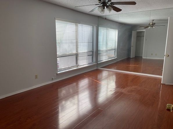 1850 Place One Ln, Garland, TX 75042