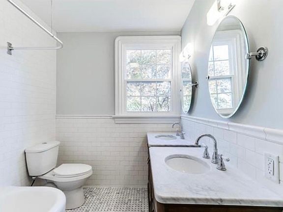 5th image of 3018 Stuart Ave