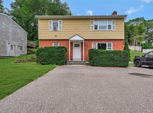 167 Vernon Valley Rd, East Northport, NY 11731