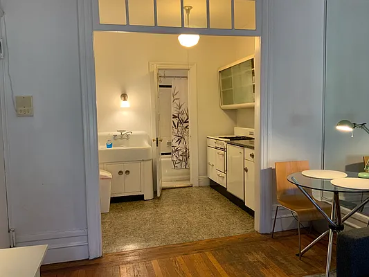 Rented by NY Casa Group | media 13