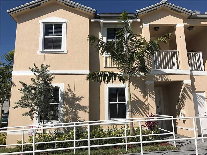 1st image of 2819 SE 1st Dr Unit 21