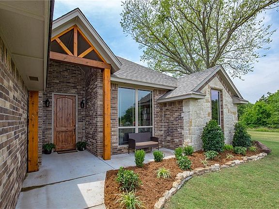 3rd image of 4632 Rosewood Ct