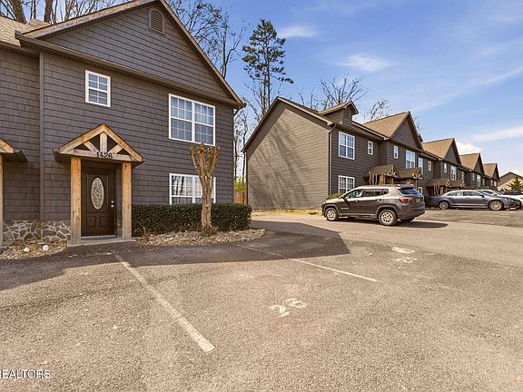 3rd image of 1426 William Holt Blvd