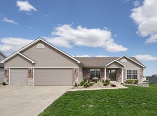 230 Fox Ridge Ln, Moscow Mills, MO 63362