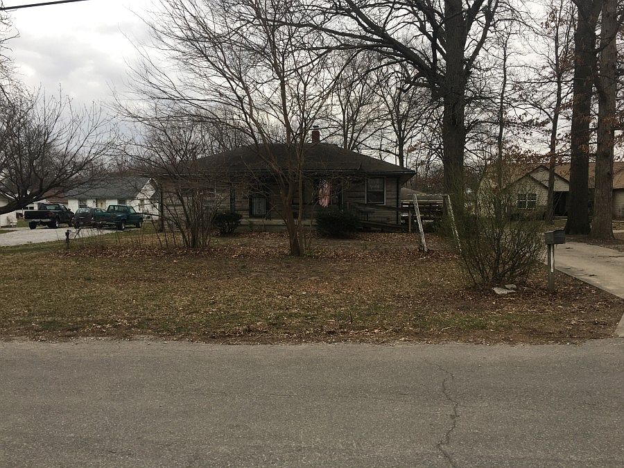 1st image of 5105 S State Ave