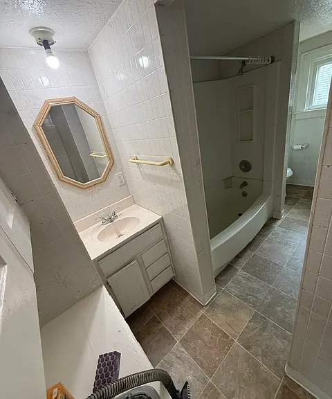 301 S Laurel St #1 — Photo 2