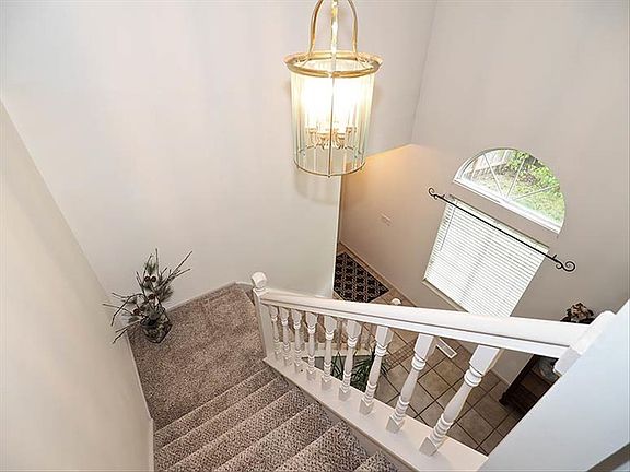5th image of 2849 W Wiltshire Way