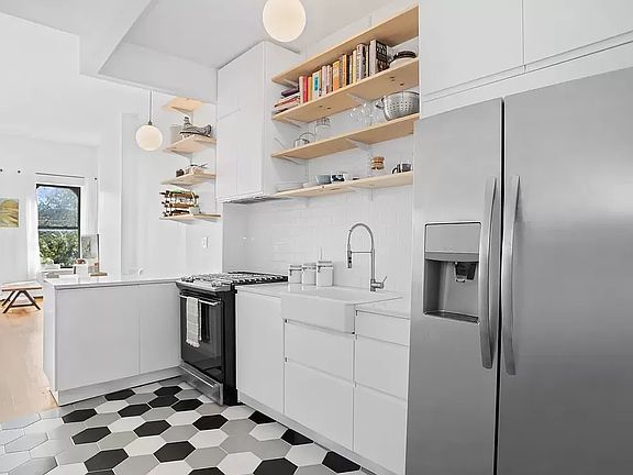 3rd image of 172 Stuyvesant Ave APT A5