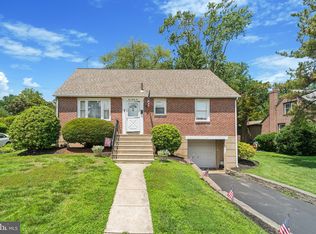 132 S Sproul Rd, Broomall, PA 19008
