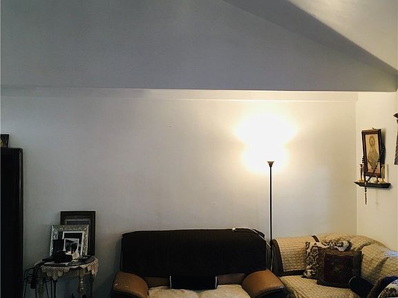 2nd image of 5746 Denny Ave