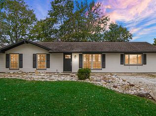 1608 N Blue Rd, Greenfield, IN 46140