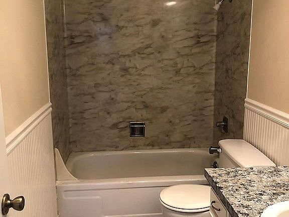 4th image of 10935 SW Garden Park Pl APT B