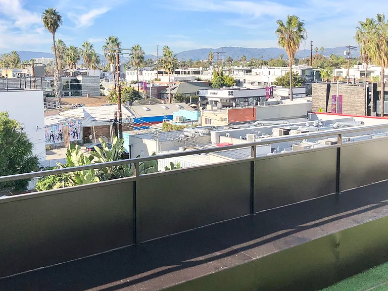 1317 Cabrillo Ave — Photo 39