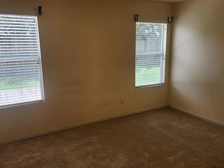 12214 Carriage Oak Cir — Photo 17
