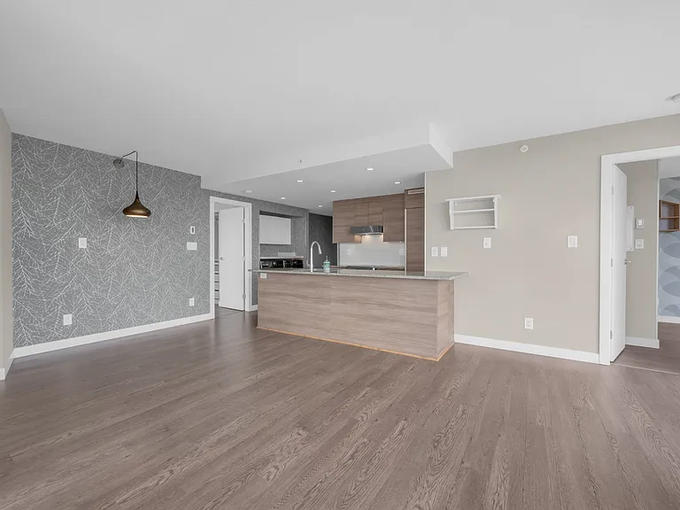 489 Interurban Way #1402 — Photo 11