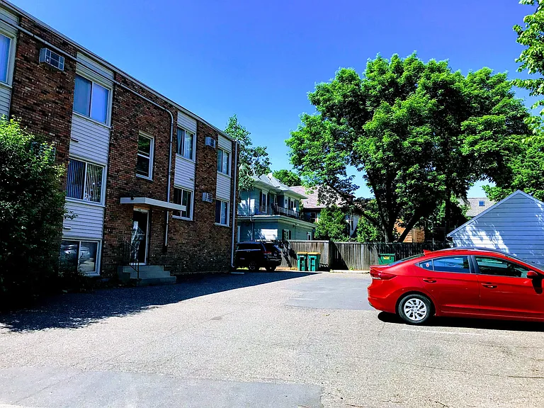 2649 Humboldt Ave S — Photo 9