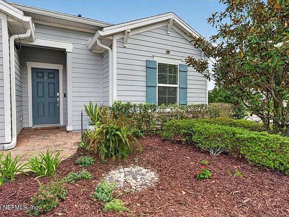 3rd image of 35 MONTSERRAT Drive