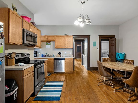 2nd image of 2201 Jules St #1