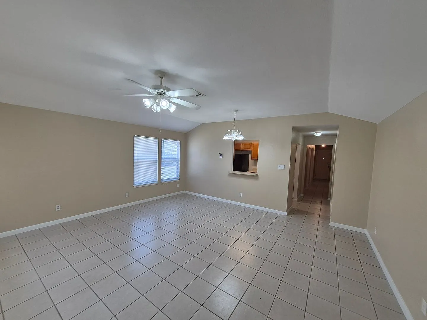 7703 Chatsworth, San Antonio, TX. 78250 — Photo 2