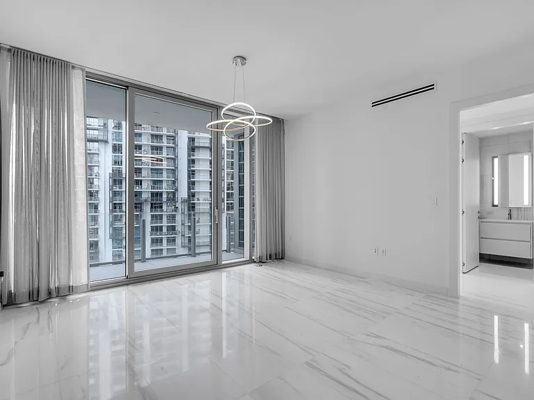 300 Biscayne Boulevard Way #3008 — Photo 1