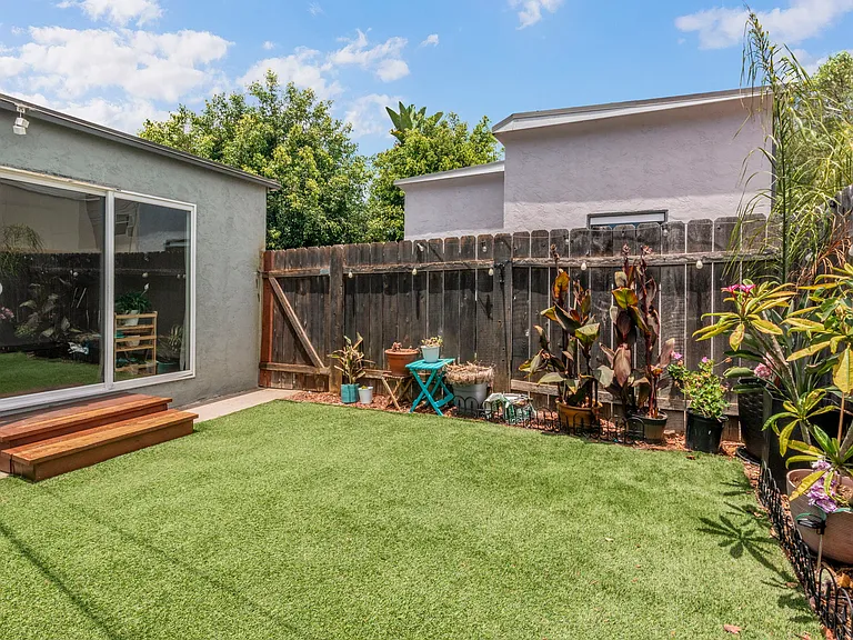 3343 Boundary St — Photo 16