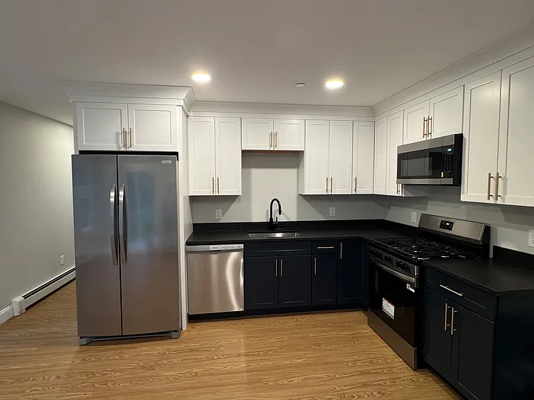 45 Spring St #2 — Photo 1
