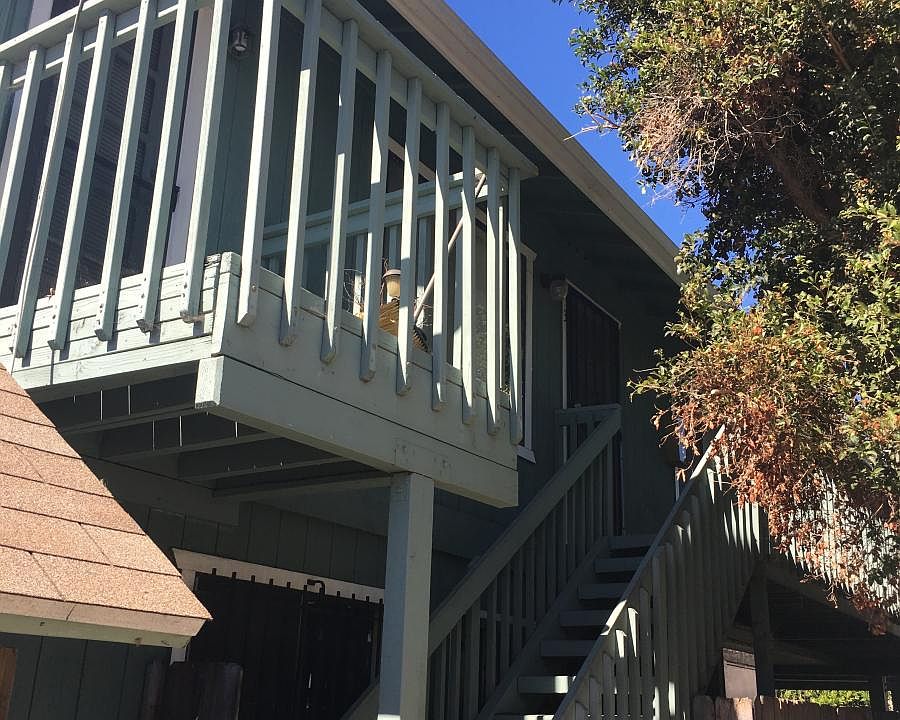 1st image of 3028 Juniper St APT 3