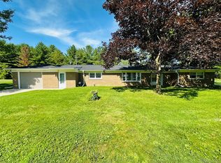 205 Sterling Dr, Lapeer, MI 48446