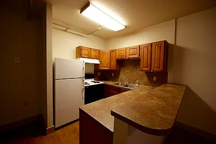 425 Schatzel St #P — Photo 20