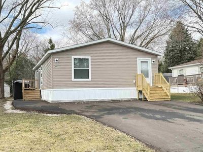 N65W22201 Saint James Drive #M57, Sussex, WI, 53089