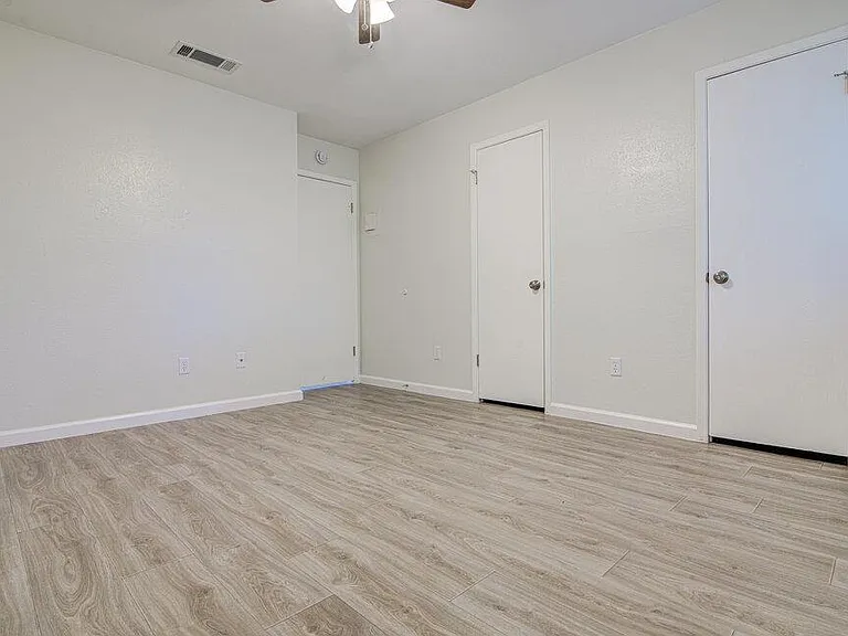 5301 Indio Cir #A — Photo 17