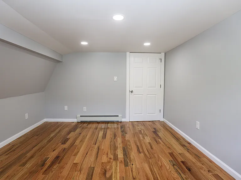 562 Peacock St #2 — Photo 17