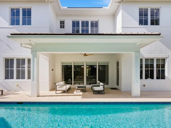 464 NE 8TH Street, Boca Raton, FL 33432
