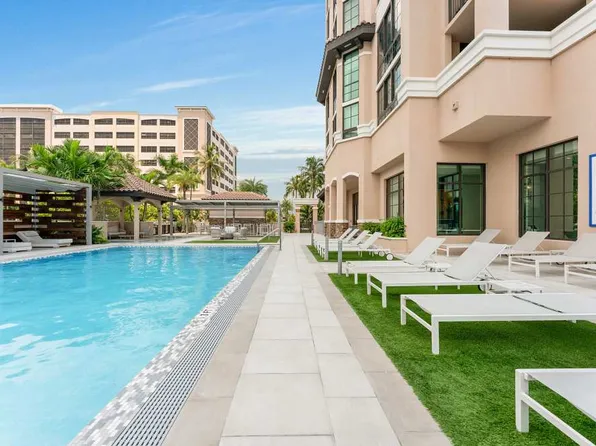 Marina Del Sol, 200 Kings Point Dr #701, North Miami Beach, FL 33160