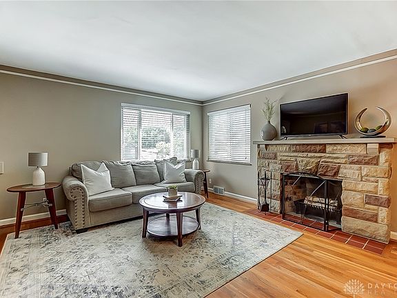 4th image of 4139 Paxton Woods Dr