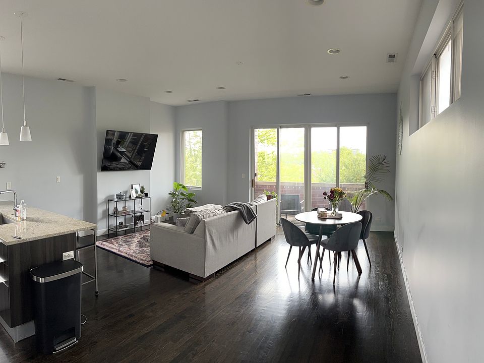 1st image of 2117 W Gladys Ave Unit 3