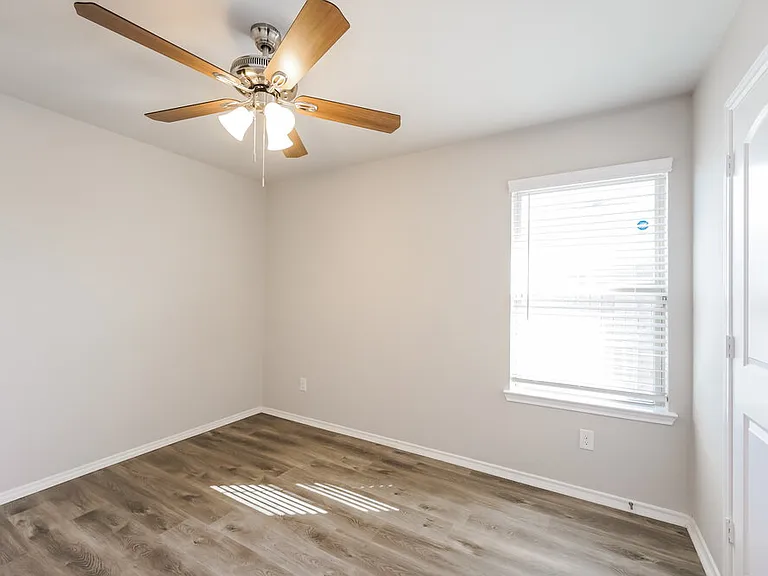 21302 Brookwood Crescent Dr — Photo 16