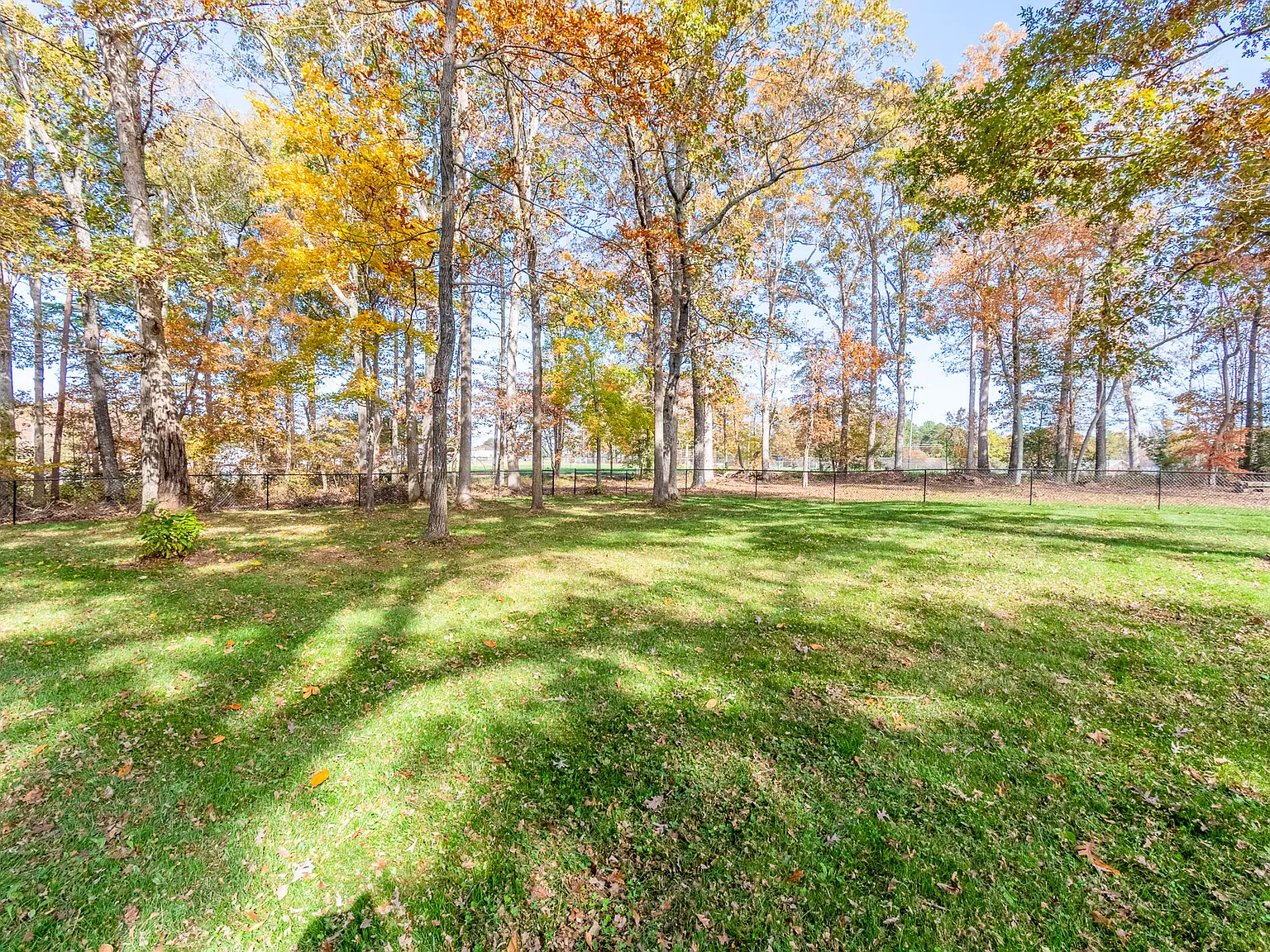 4 bed, 2869 sqft, $2,650 — Photo 3