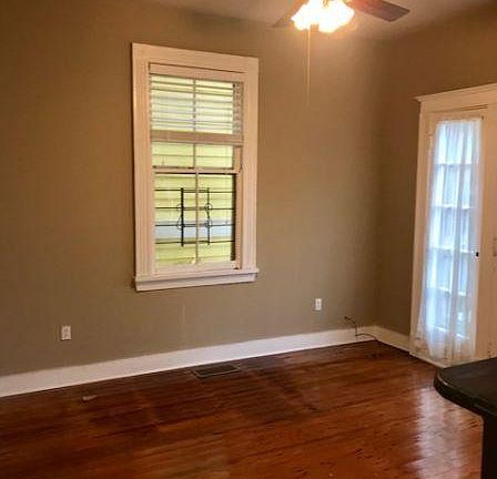3rd image of 225 S Alexander St #225
